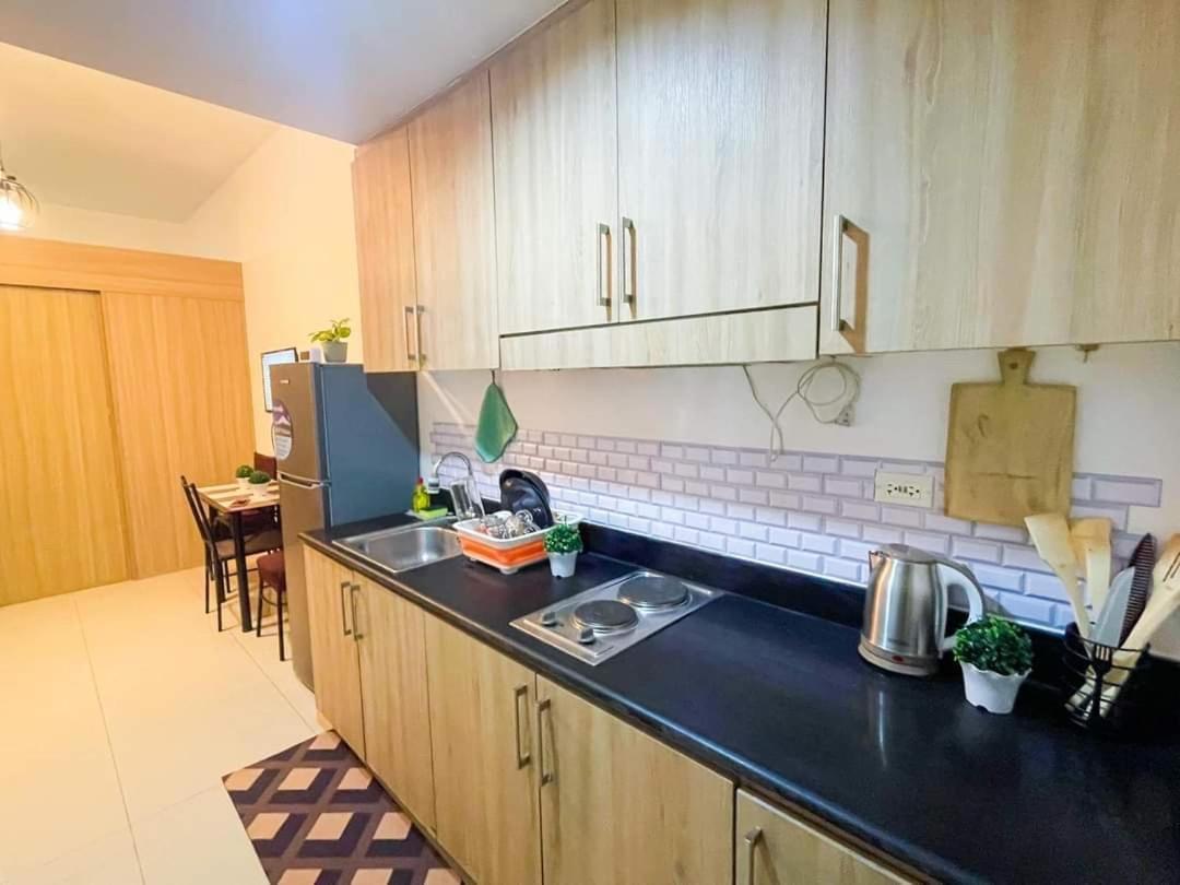 Shore Residences Tower D Manila Bagian luar foto